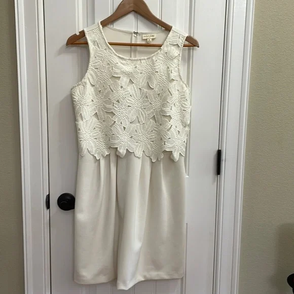 Maison Jules cream flower overlay dress. M - Picture 4 of 9